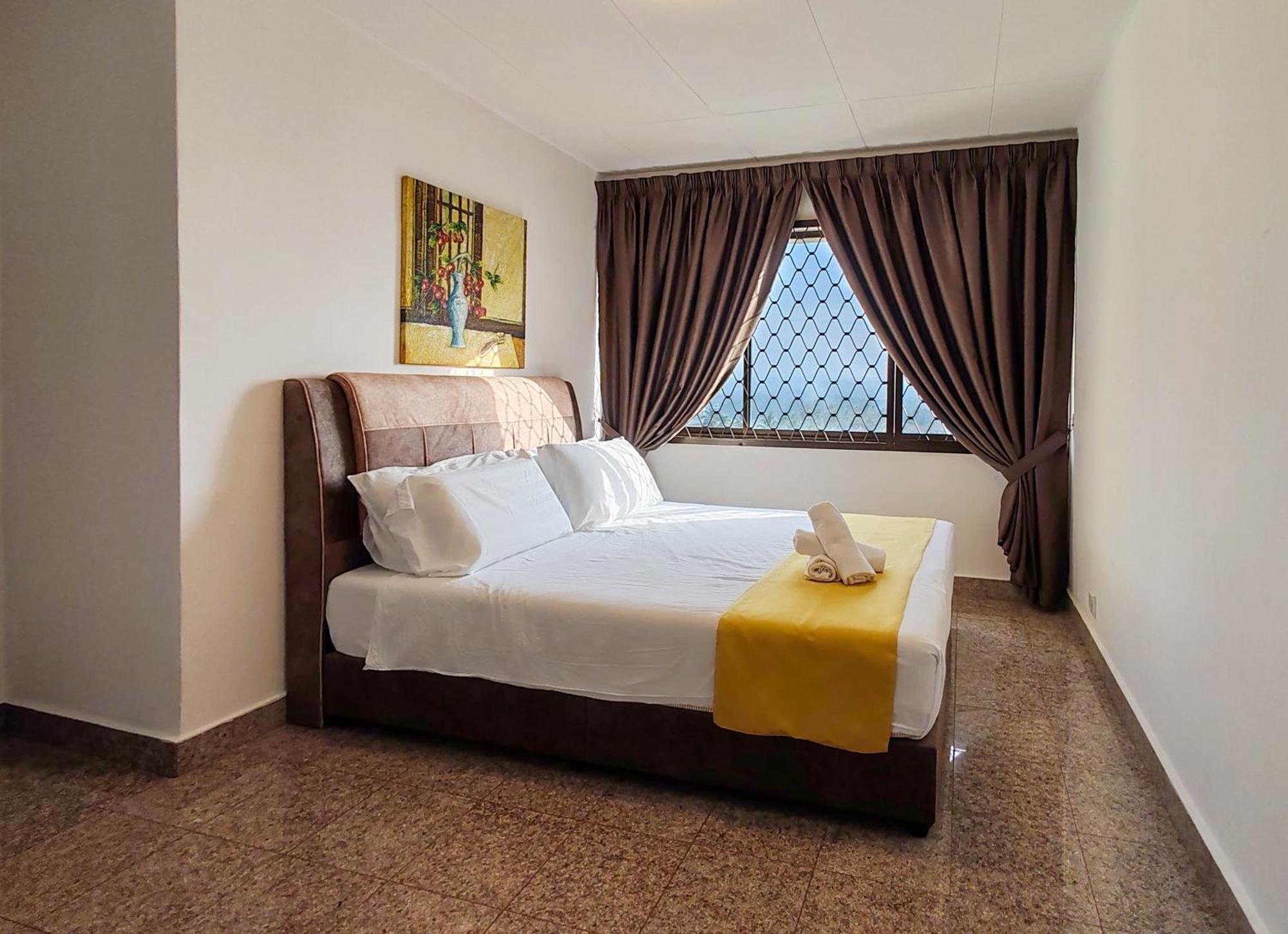 'Newly Refurbished' 'Sunny Seaview' At Regency With 2 Carpark By Shine Stay Порт-Диксон Экстерьер фото