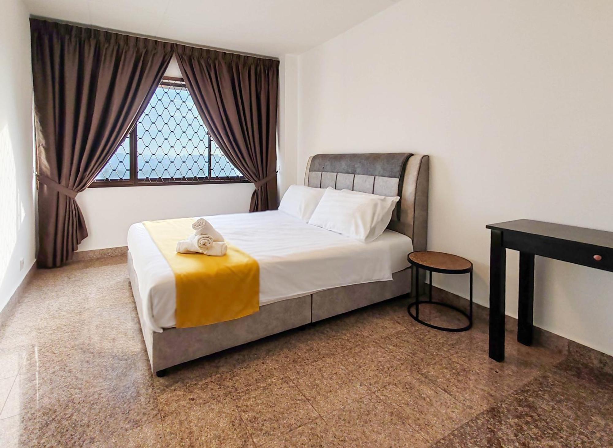 'Newly Refurbished' 'Sunny Seaview' At Regency With 2 Carpark By Shine Stay Порт-Диксон Экстерьер фото